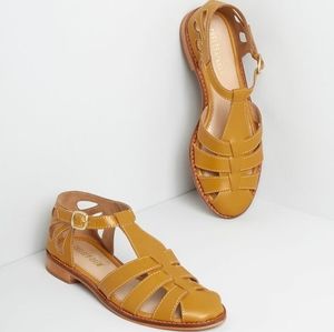 *size 5* At my own tempo leather t-strap flats